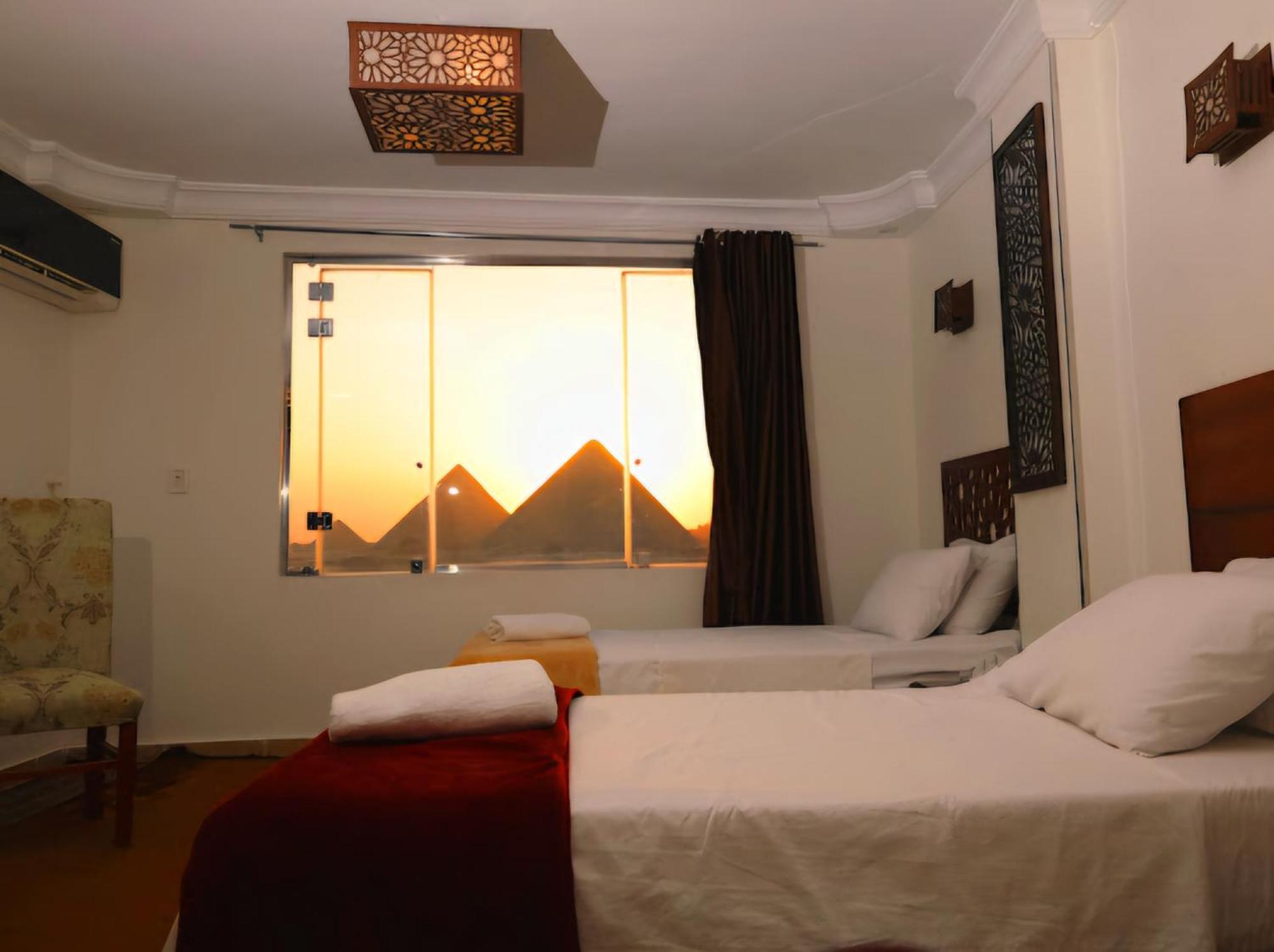 Oscar Pyramids View Hotel Nazlet el-Sisi Bilik gambar